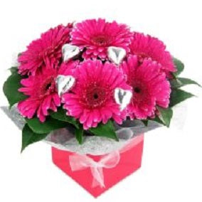 Gerbera and Chocolate Box - Arabian Petals (2096529080378)