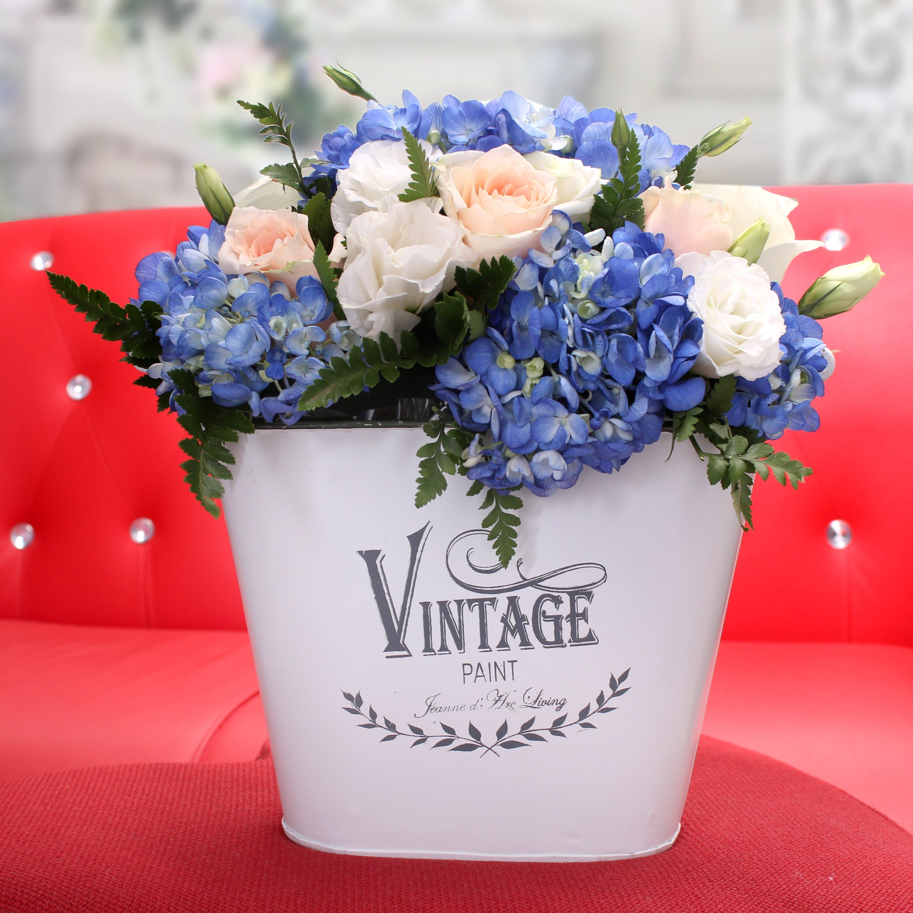 Beach with box (6837600780452)