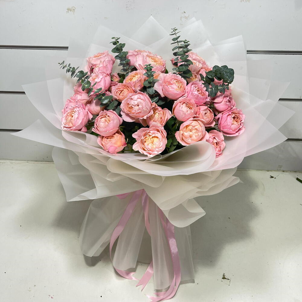 Bandle Of Garden Spray Roses