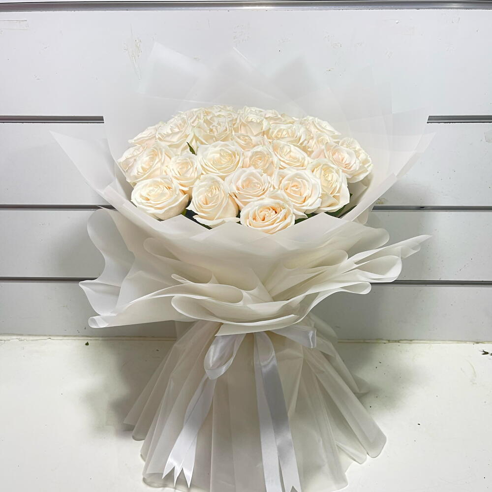 25 Vendela Roses Bouquet