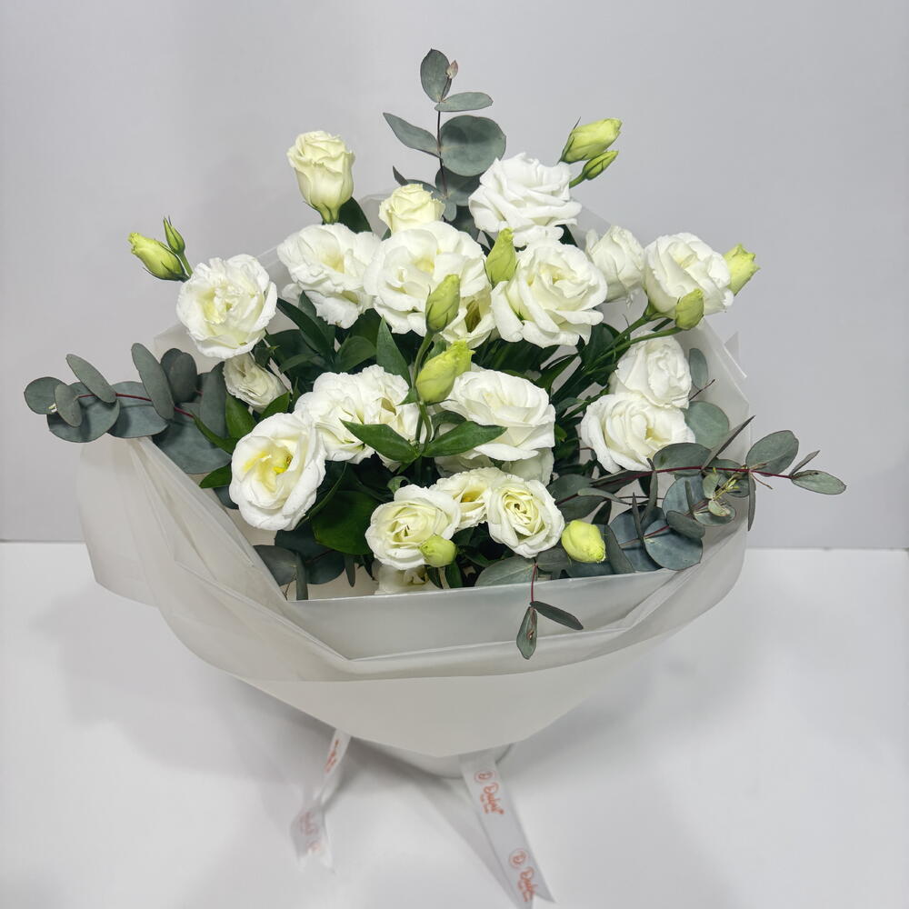 White Lisanthus Bouquet