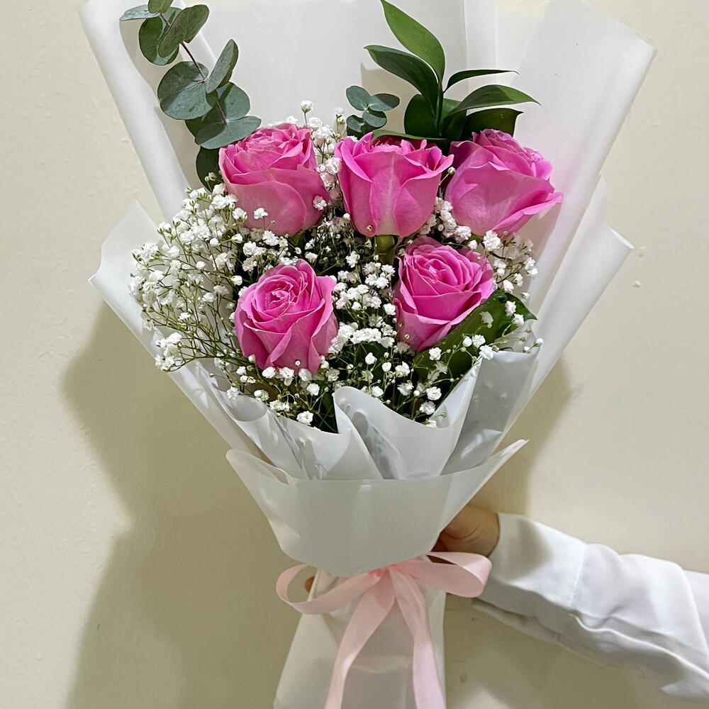 5 Pink Roses Bouquet