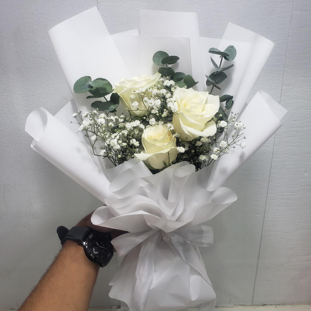 3 White Roses Bouquet