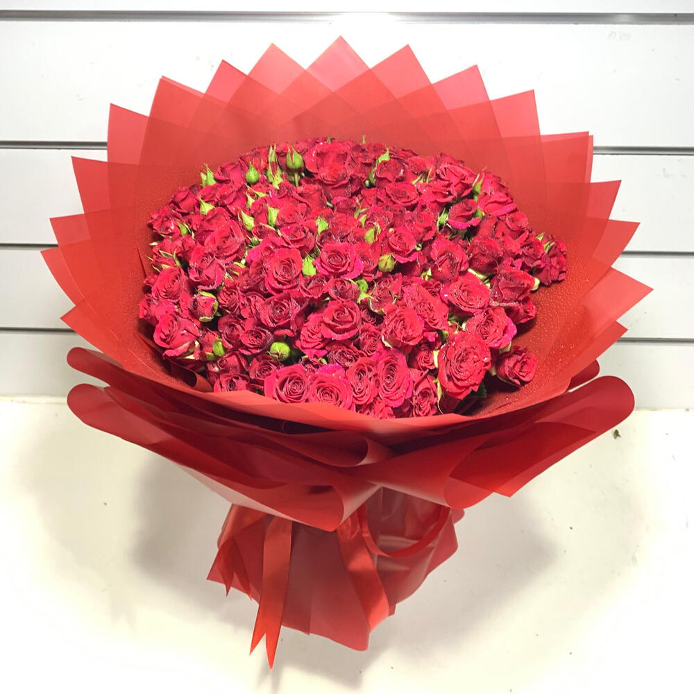 Red Spray Roses Bouquet