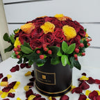 35 Mix Roses Box