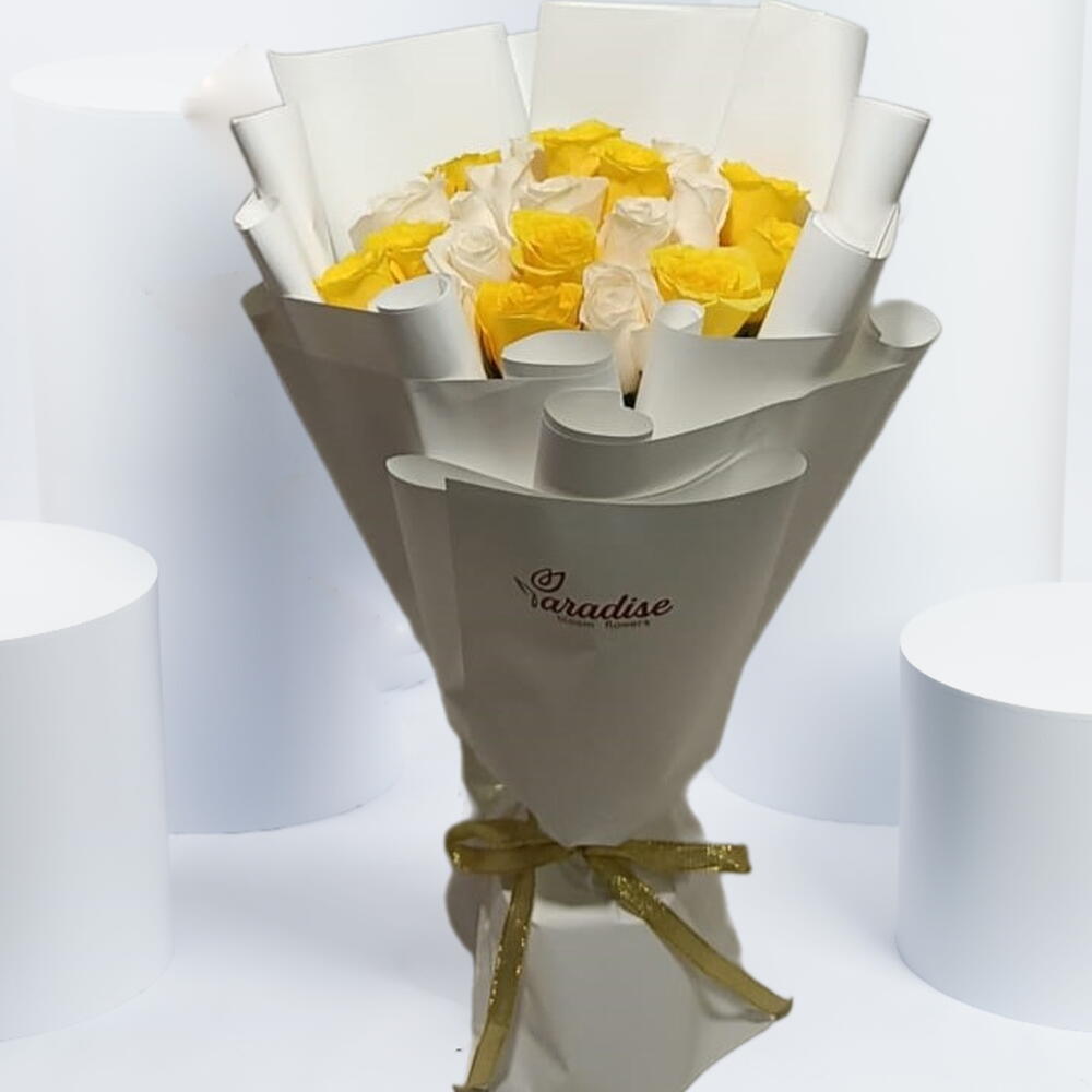 Yellow N White Roses Bouquet