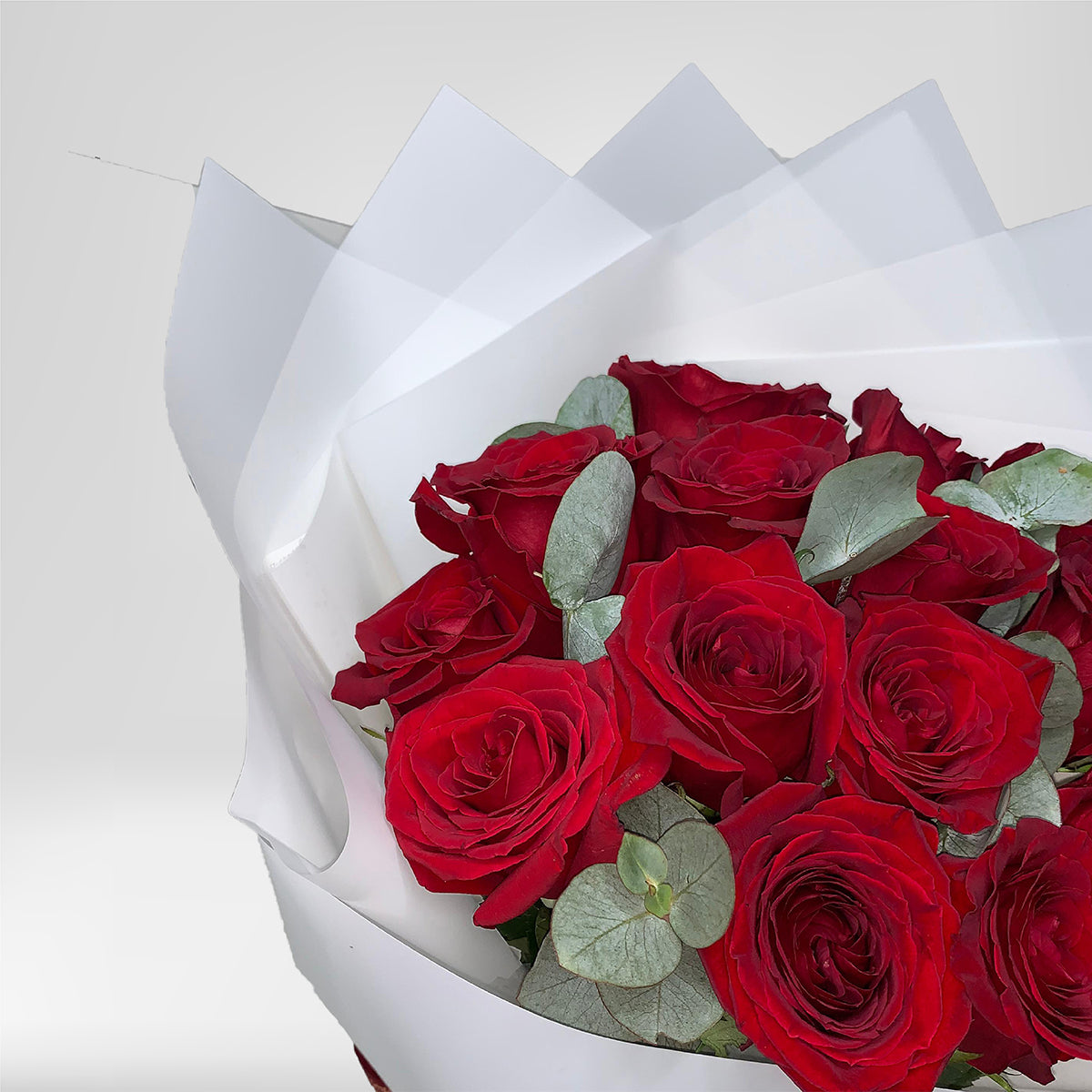 15 Red Roses Flower Bouquet