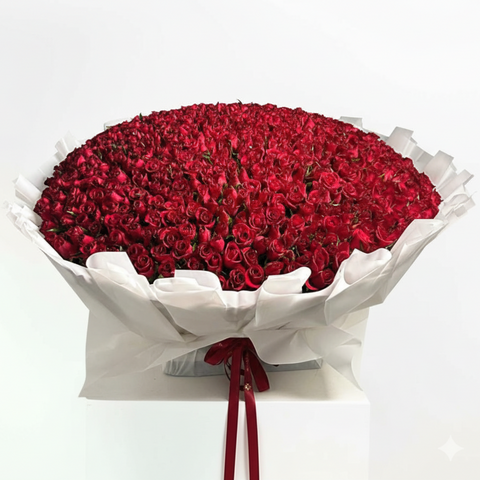700 Red Roses  Bouquet
