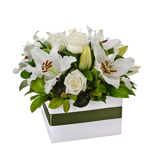 Elegant Box Arrangement - Arabian Petals (2459592032314)