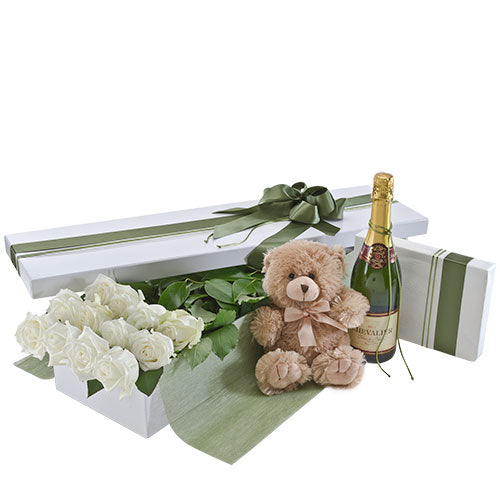 Everlasting Love Deluxe (White Roses) - Arabian Petals (2463023595578)