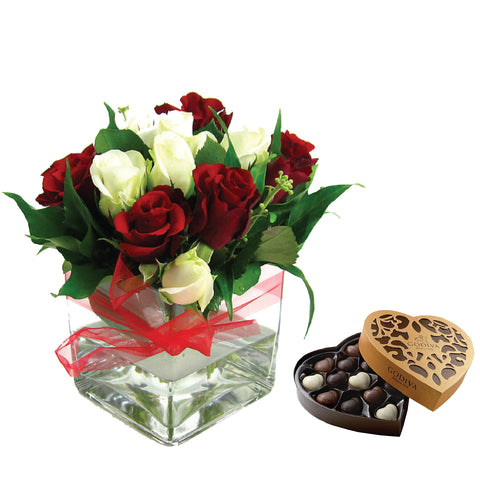 Red & White Rose Vase - Godiva Coeur Iconique Grand - Arabian Petals (4535120789549)