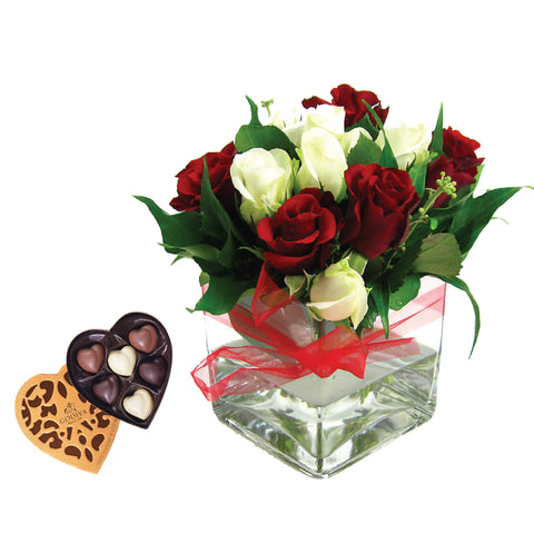 Red & White Rose Vase - Godiva Coeur Iconique - Arabian Petals (4535108698157)