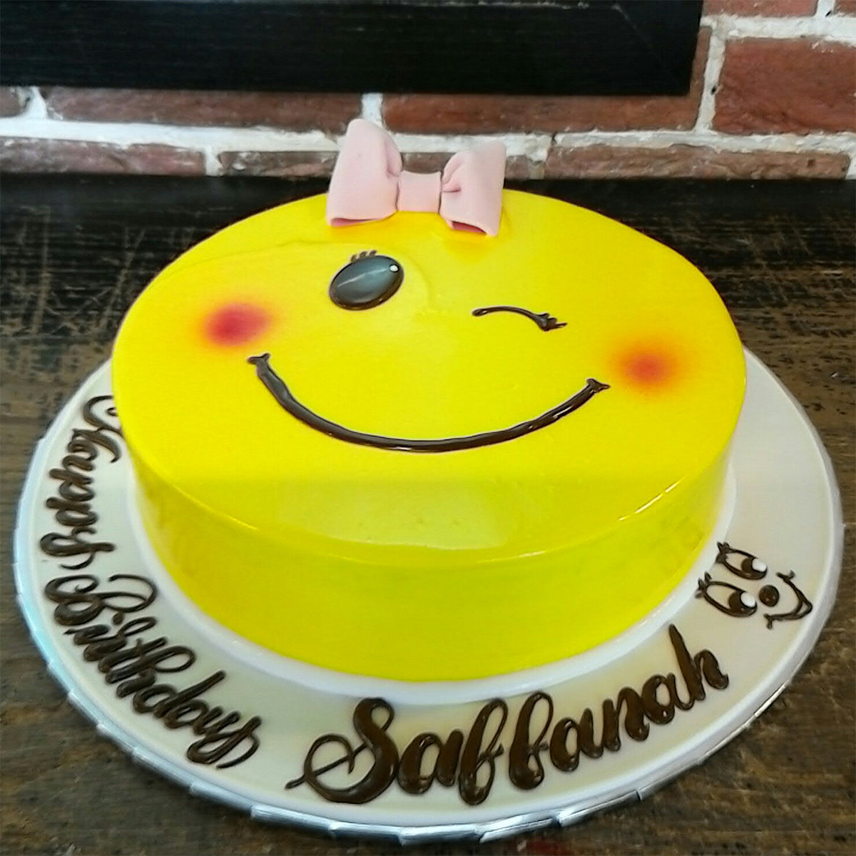 Smiley Cake - CWD - Arabian Petals (2172579151930)