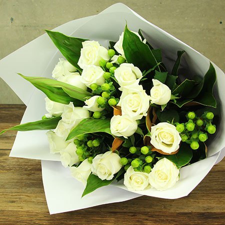 Fresh White Rose Bouquet - Arabian Petals (4746514333741)