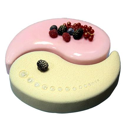 Vanilla Raspberry Cake - Arabian Petals (1815520935994)
